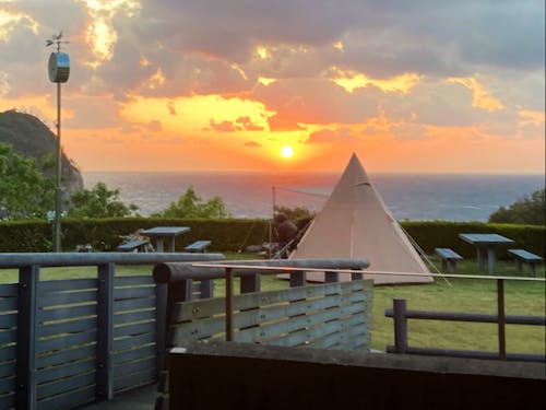 夕陽が海に沈んでいく眺めは格別です！