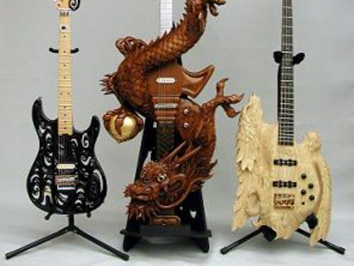 ギター × 井波彫刻