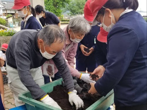 おじいちゃんおばあちゃん×子どもたちの交流イベント。