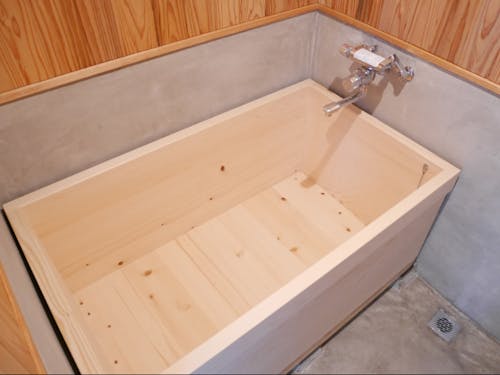 高野槇の木風呂で一日の疲れを癒しましょう!