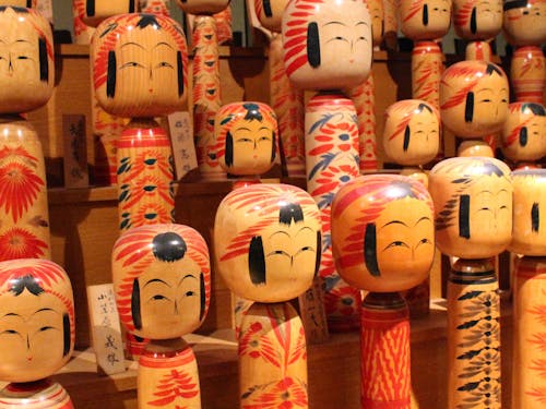 遠刈田伝統こけし