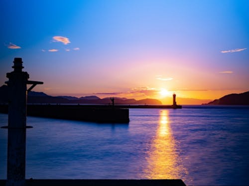 和歌山市から見る美しい海の光景