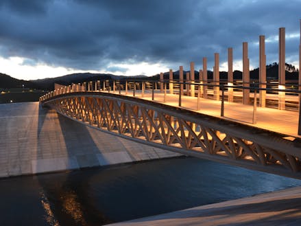 2020年10月に開通した中橋(なかばし）