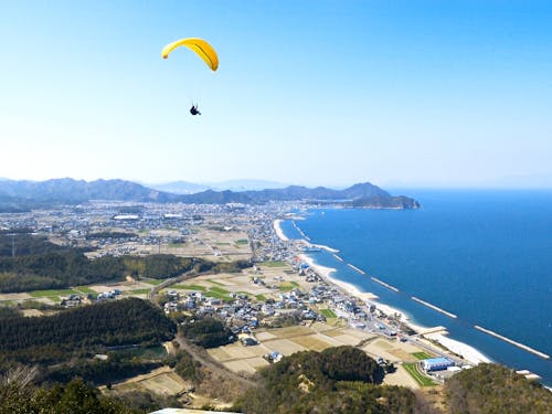 大坂峠・パラグライダー(東かがわ市)