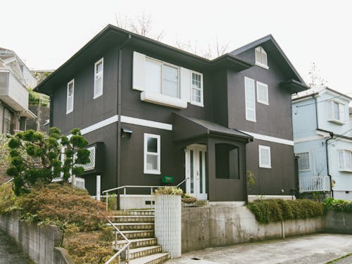 空き家だった鎌倉の物件を会員に提供しています。