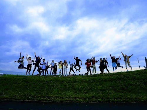 タイの大学と連携したスタディツアーの様子