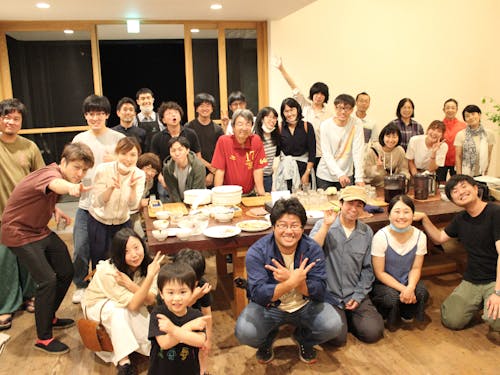 陸前高田には移住者がたくさん。(移住者交流会の集合写真)