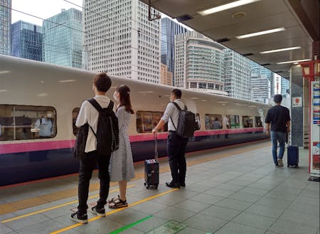 燕三条は東京から新幹線で１時間５４分
