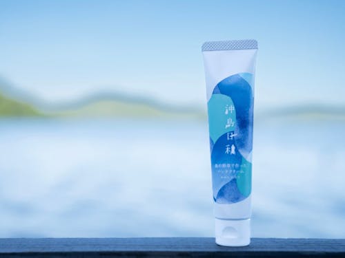 地域活動の中で商品化された島の素材を使ったハンドクリーム