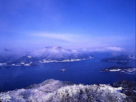 もうすぐ12月。近畿百景第1位に選ばれた眺望からの一コマ。きれいですが、極寒です。