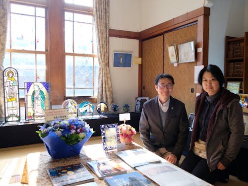 道也さん(左)と摩耶子さん(右)