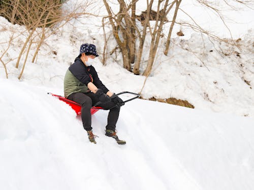 雪かき後に、そり遊び♪