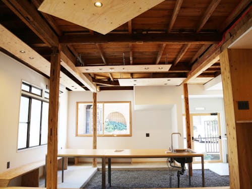 キッチンは可動式なので、空間を広々使えます