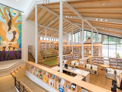 武雄市こども図書館(館内)