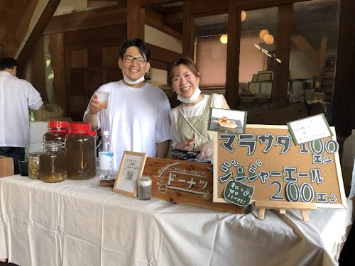 夫婦で出店した風のマルシェの様子