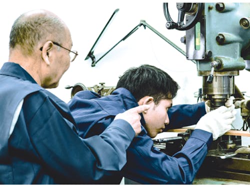 長浜市の企業で1日にインターンシップ。