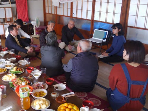 ときには地域コミュニティに入り込み、プロジェクトを進めます！