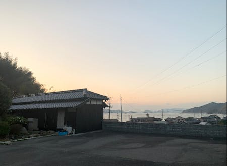 三好さんご夫妻は海が一望できる場所で生活されています