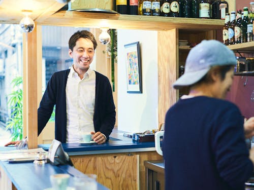 2012年にオープンしたカフェ「RoCA」は、2017年から「シェア店舗RoCA」へ業態を進化させました。