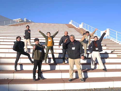 *黒潮町協力隊(くろしお隊)のみなさん。図書館にはこんな映えスポットも*