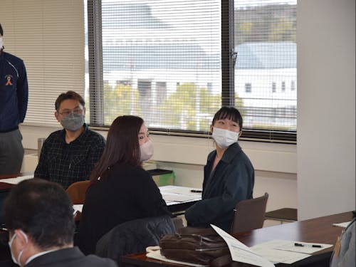 参加者からたくさんの質問や意見が出ました