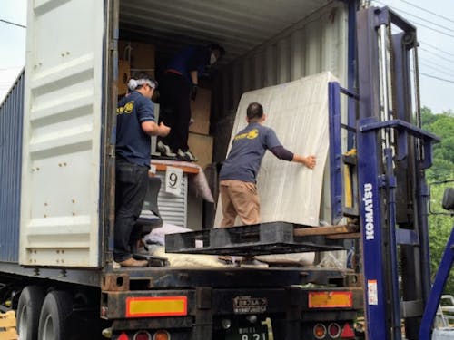 中古品・不要品を開発途上国へ輸出