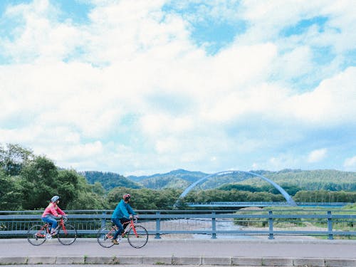 町内巡りツアーでは自転車を使ってご案内します!