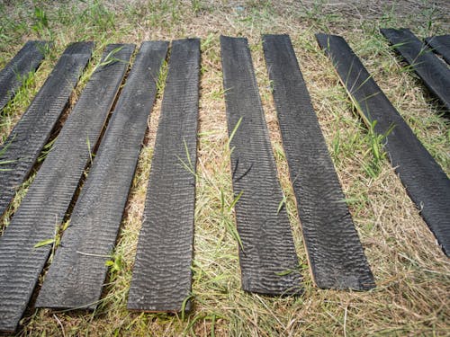 焼きあがった板にはうろこ模様