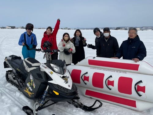 スノーラフティング体験に同行することもあります!