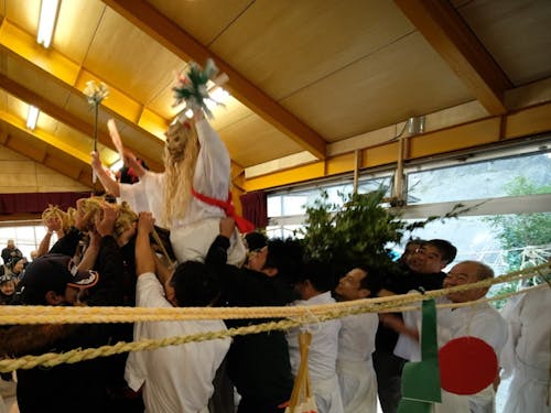 地域住民として地域の行事に参加する。