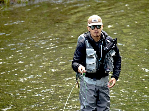 現役協力隊のフライフィッシングガイド野中豪さん