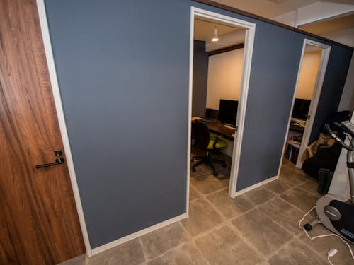 「ながぬまホワイトベース」には個室や会議室もございます。