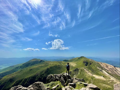 休日は登山などアクティビティを満喫♪