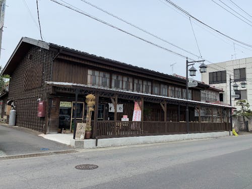 中之条町「かたや」外観