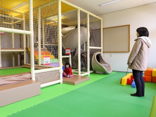 プレイエリアは全部で4つ。雨の日も雪の日も、思い切り遊べる