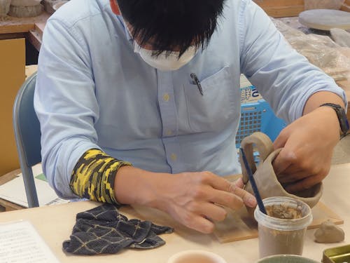 だるま絵付けや大堀相馬焼きの制作体験もできます。