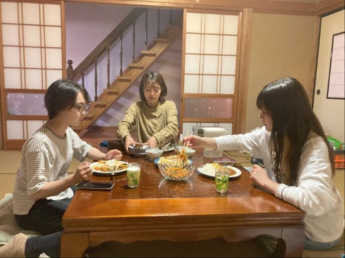 シェアハウスでご飯