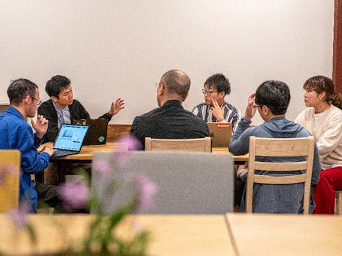 コワーキングスペース「Me.ミー」に集う他メンバーと交流でき、新たな出会いも。