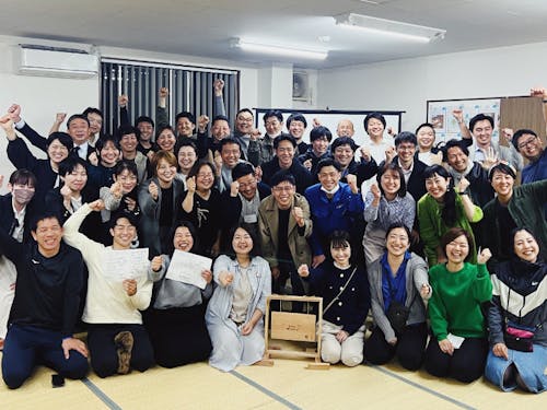 イベントの様子。様々な役割や想いを持った人たちが集い、語り、刺激し合う。