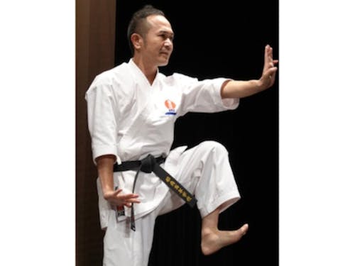 起業型協力隊仲間 花城さん。鍼灸、空手ジム、薬膳カフェを軸とした「リトリート豊岡」を進める。