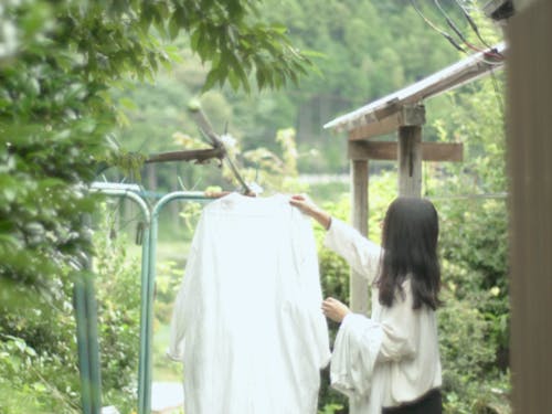 リネンの洗濯や、共用部の掃除など家の管理も家守の仕事です。