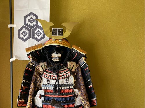 床の間に鎮座する鎧武者