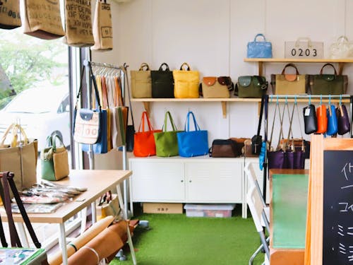 『カバンツクリエーション』は中野さんのアトリエ兼店舗
