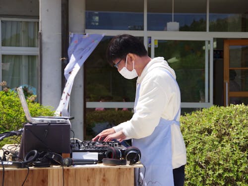 活動例②石橋さん：マンガやアニメの知識を活かして「ふるいち二川マンガ館」の運営をサポート