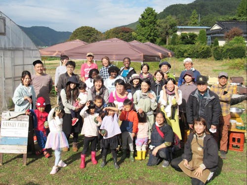 みんなで力をあわせて野菜を作ります!