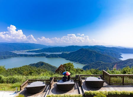 三方五湖では五湖と日本海のダイナミックな景観が楽しめます