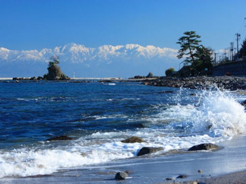 雨晴海岸（富山県）