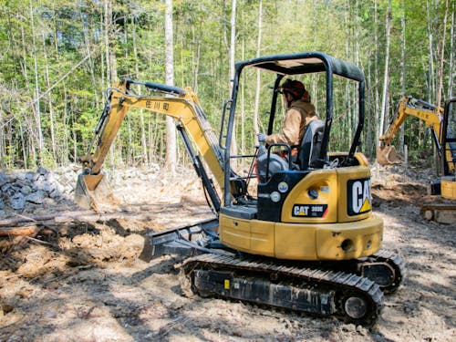 キコリンジャーの活動風景!女性隊員も活躍中です。