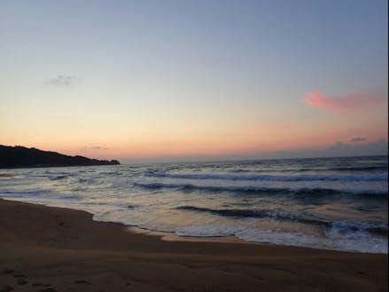 琴ヶ浜から見える夕日
