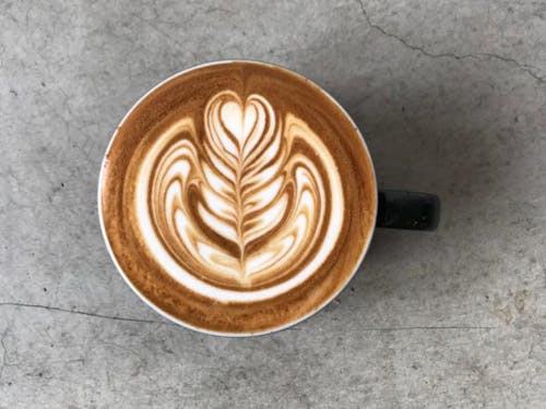 第2回講義のテーマは、ラテアート